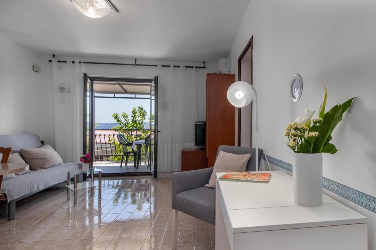 Apartman Turina M Jadranovo Exterior foto